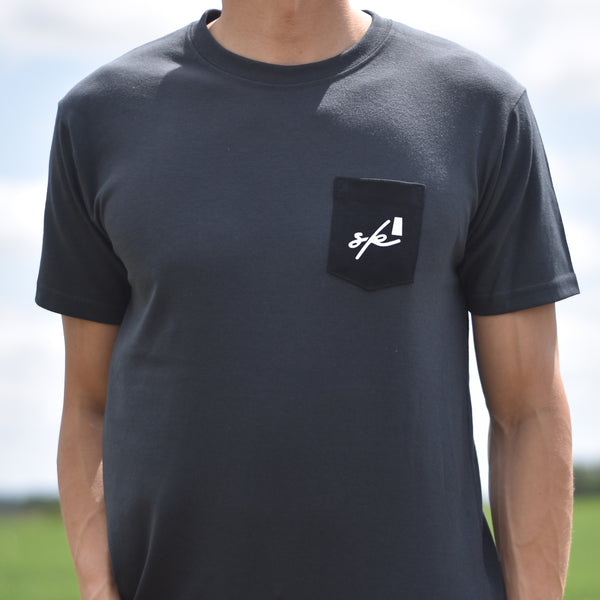 Mens - Sask 6.0 Pocket T - Charcoal / Black